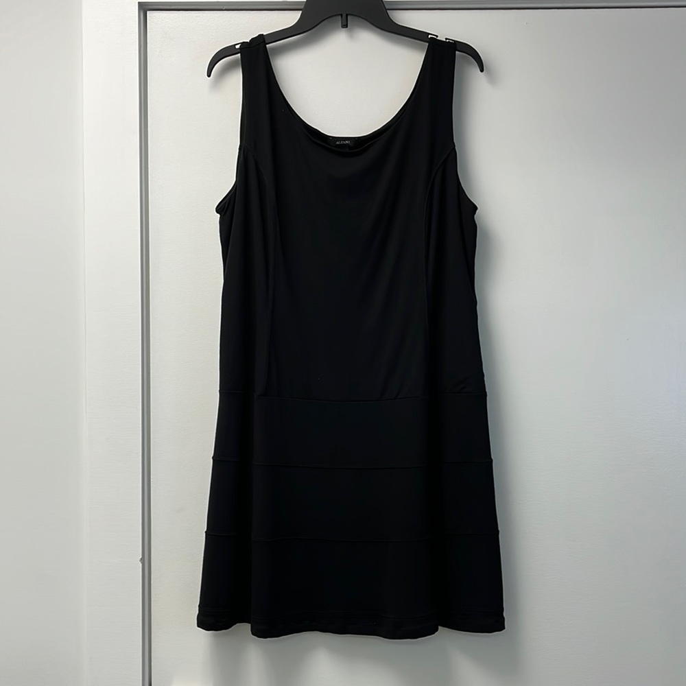 Alfani Women’s Tiered A-Line solid black casual sleeveless dress - xl